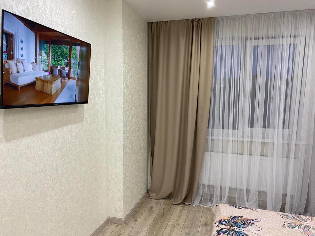 Люкс Апартаменты .Район Автовокзала,В Жк Арена Rivne Exterior photo